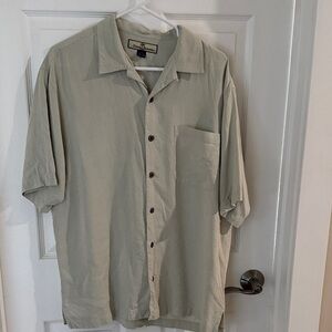 Tommy Bahama Light Tan Casual Button-Down Shirt Embroidered. Silk